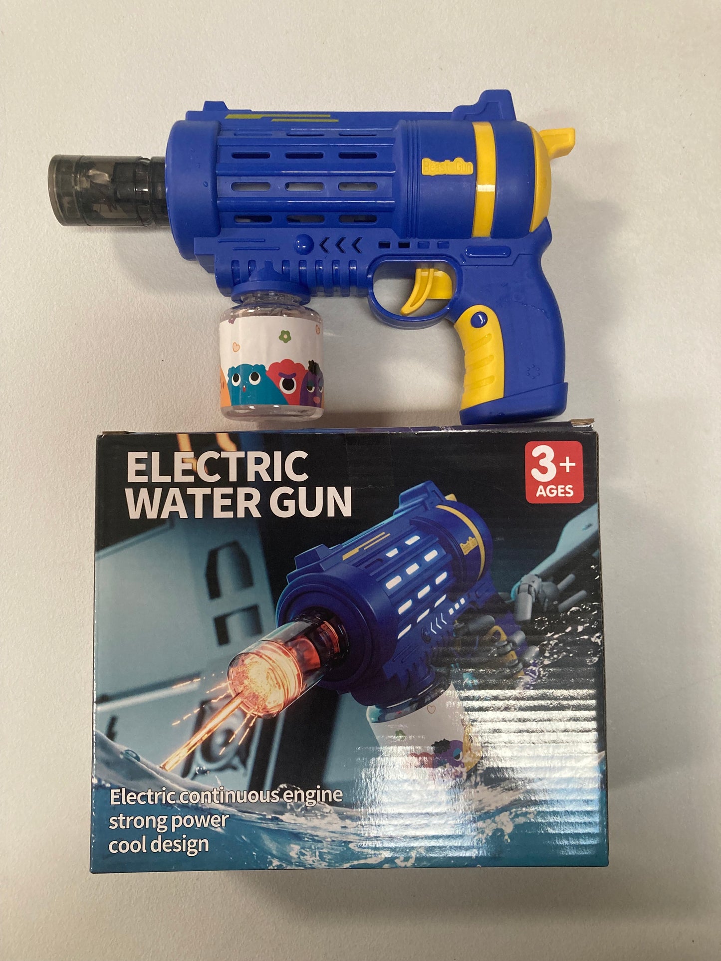 No. 10302 Electric Water Gun Random Color